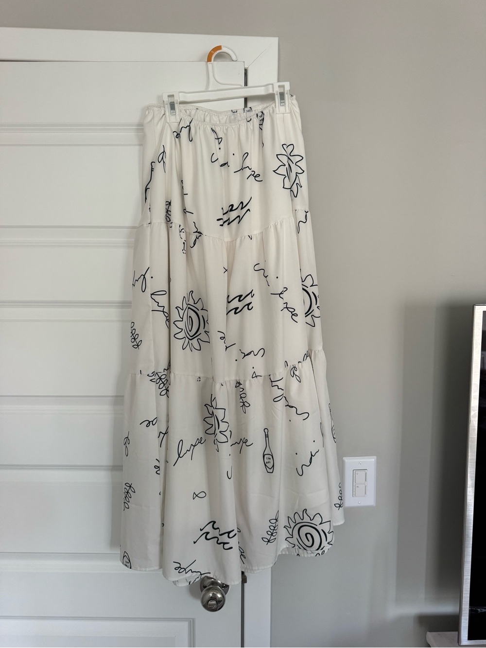 Women's White Tiered Midi Skirt with Black Sketch Print